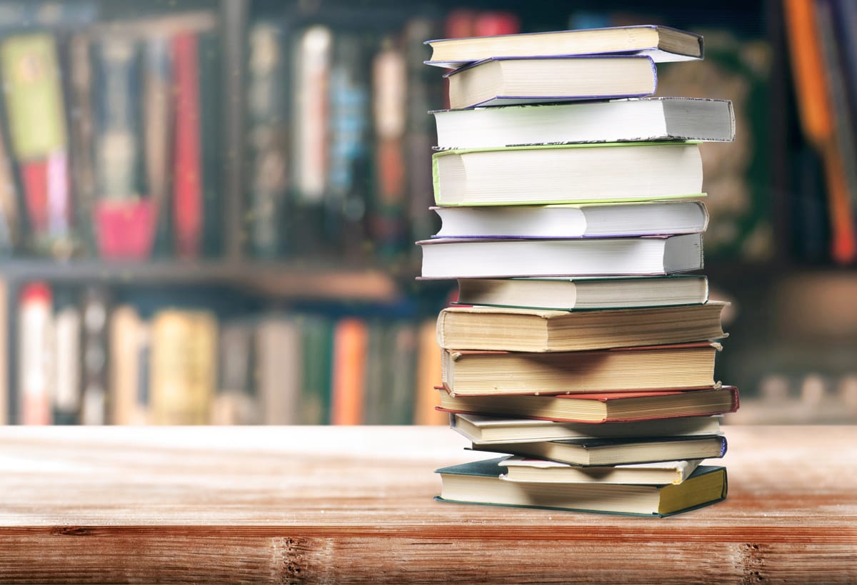 From the Stacks: November’s Top Tools, Book Club Insights, and Must-Listen Podcast Episodes for Indie Authors